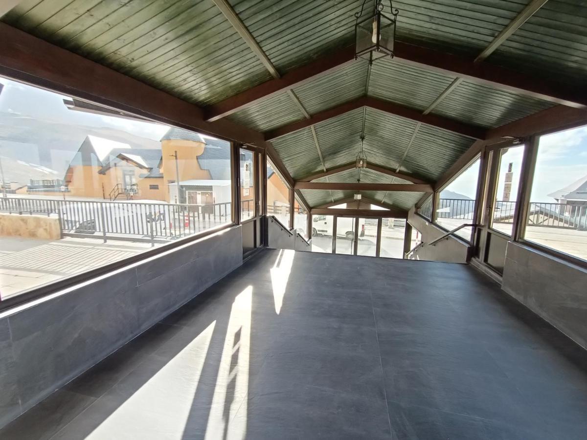 Apartamento Sierra Nevada Ski Y Ciclismo Eksteriør billede